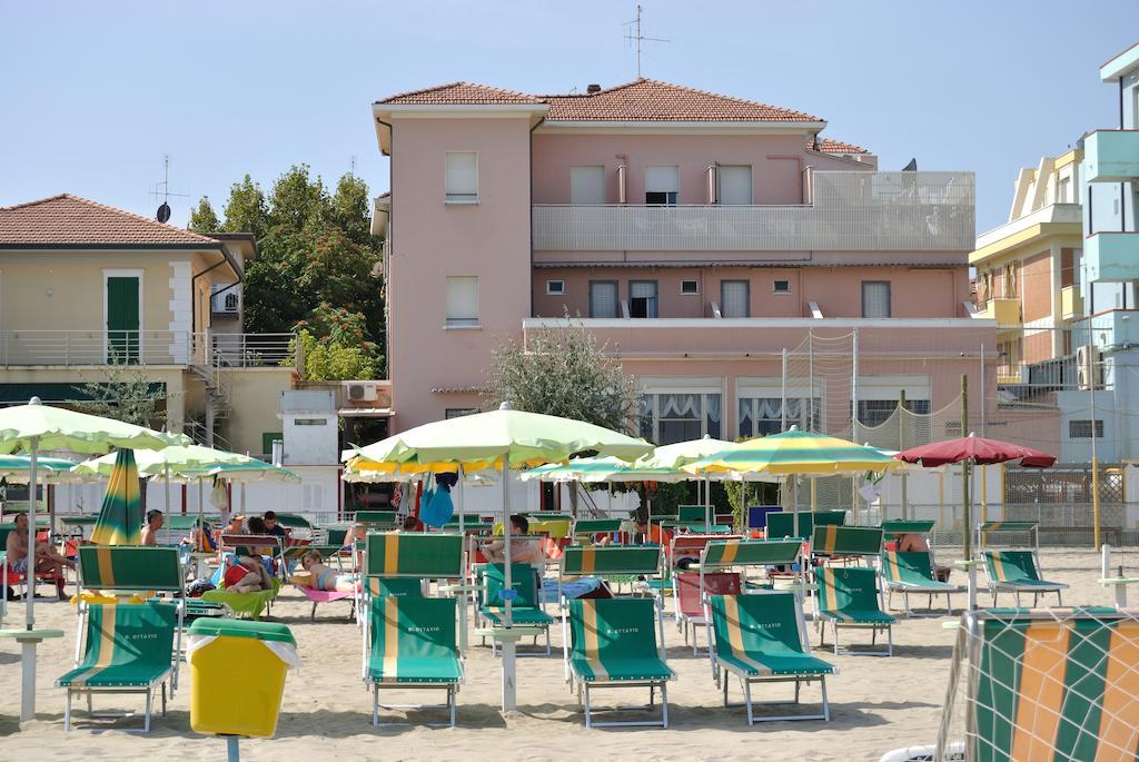 Hotel Vistamare Viserba リミニ エクステリア 写真