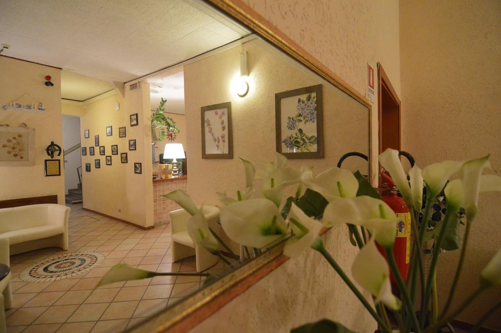 Hotel Vistamare Viserba リミニ エクステリア 写真