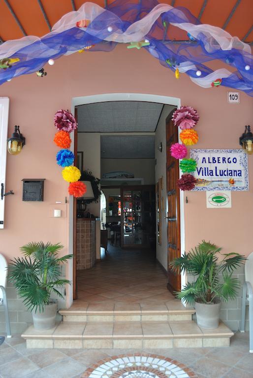 Hotel Vistamare Viserba リミニ エクステリア 写真